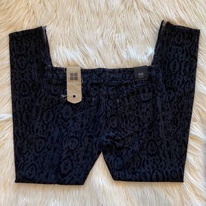 NWT Insight Denim Collection Python Mid Rise Velvet Jeans
